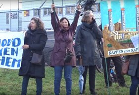 Hart van Nederland - Protestactie Tegen de Biomassacentrale in Arnhem